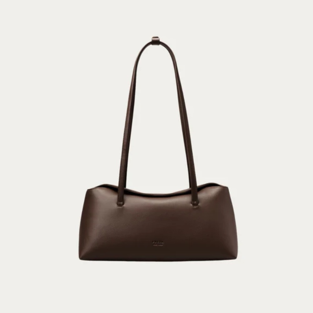Sophisticated Brown Leather Shoulder Bag with Timeless Design